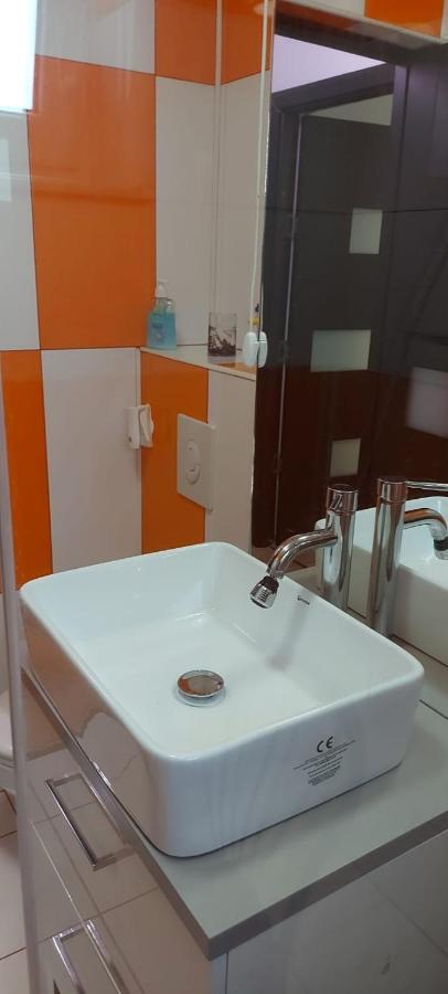 Appartamento Sghaus Constanţa Esterno foto